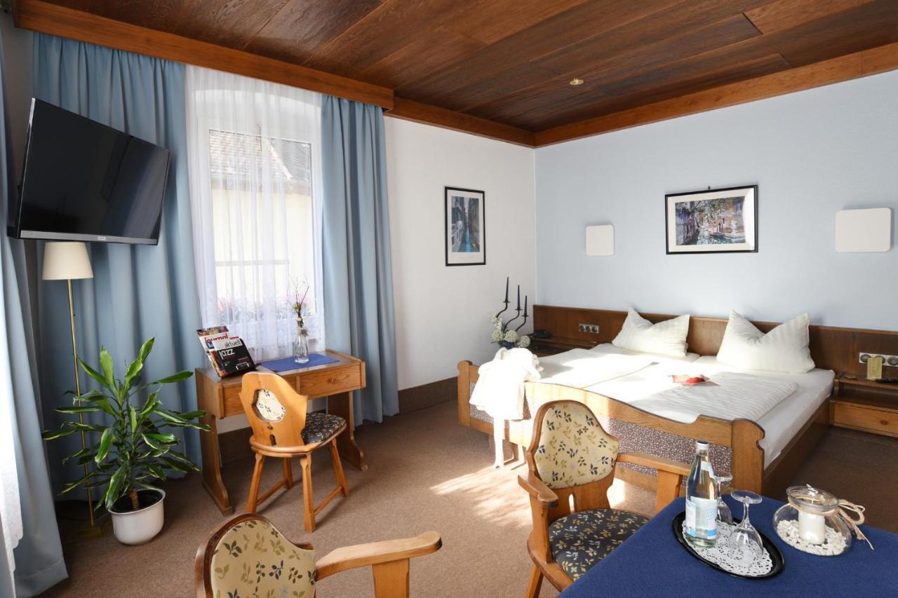 Gasthof & Hotel Goldener Hirsch Bad Berneck im Fichtelgebirge Bagian luar foto
