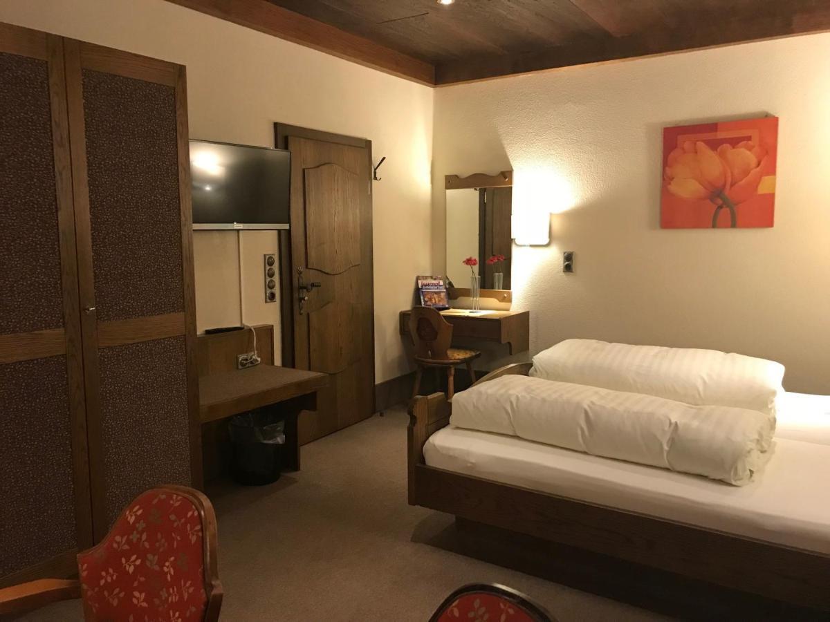 Gasthof & Hotel Goldener Hirsch Bad Berneck im Fichtelgebirge Bagian luar foto
