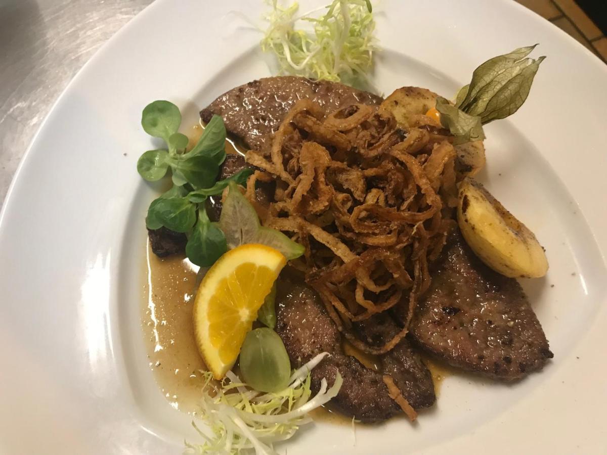 Gasthof & Hotel Goldener Hirsch Bad Berneck im Fichtelgebirge Bagian luar foto
