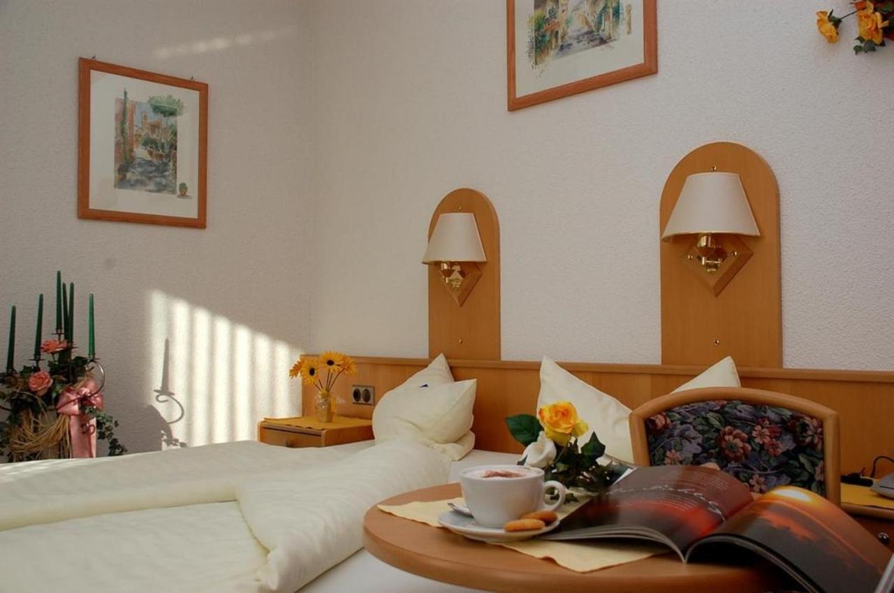 Gasthof & Hotel Goldener Hirsch Bad Berneck im Fichtelgebirge Bagian luar foto